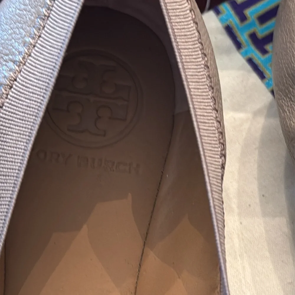 Title: Tory Burch Claire Ballet Flats Tan Gold Logo Elastic Size 9.5M Dust Bag
